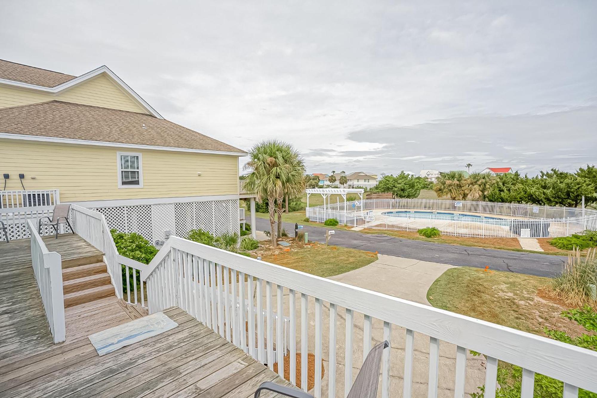 Four-Bedroom House With Great View! Pool Across The Street! Hunting Island Pass! Harbor Island 外观 照片